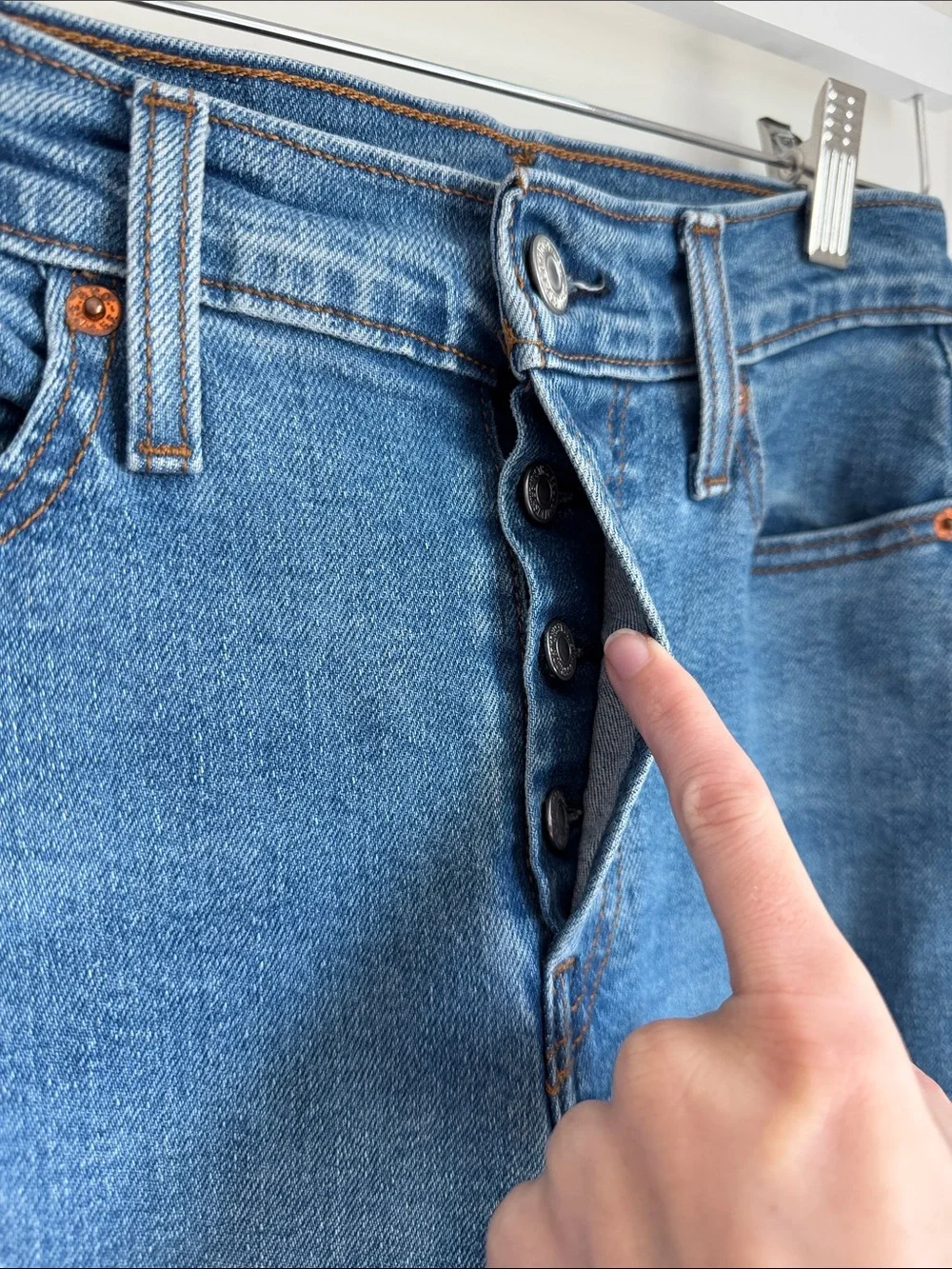 LEVI’S Wedgie Straight Denim Jeans